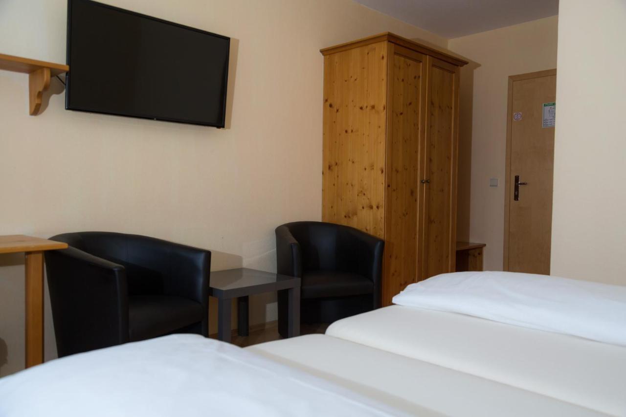 Alter Wirt Putzbrunn Hotel Luaran gambar