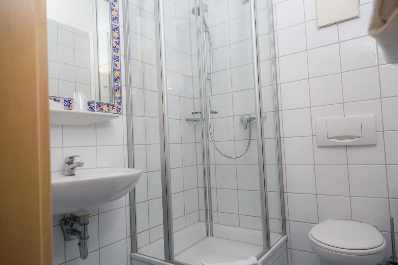 Alter Wirt Putzbrunn Hotel Luaran gambar