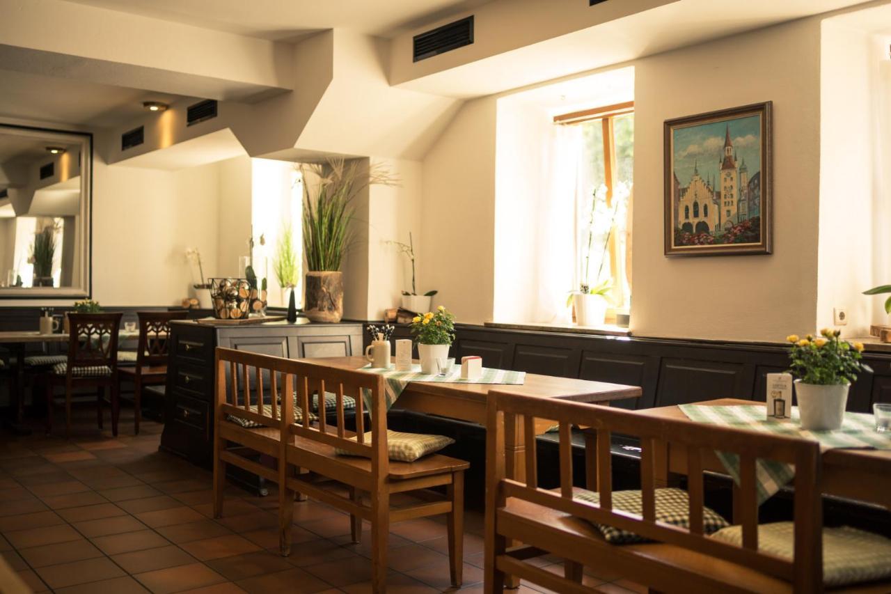 Alter Wirt Putzbrunn Hotel Luaran gambar