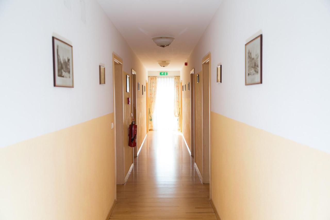 Alter Wirt Putzbrunn Hotel Luaran gambar